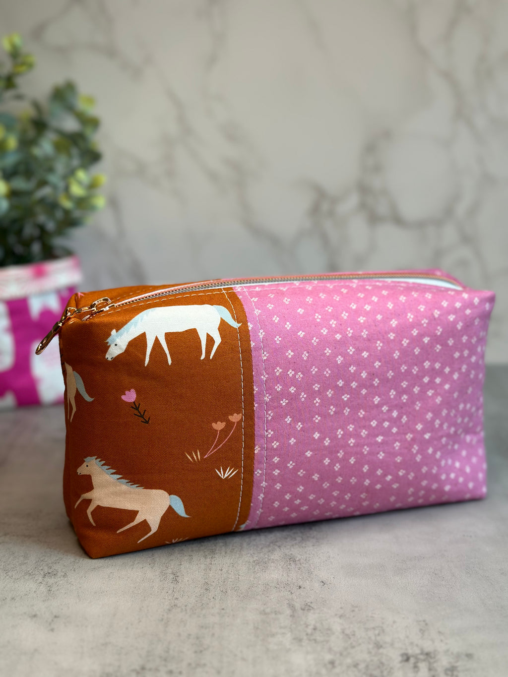 Boxy Pouch - Horses