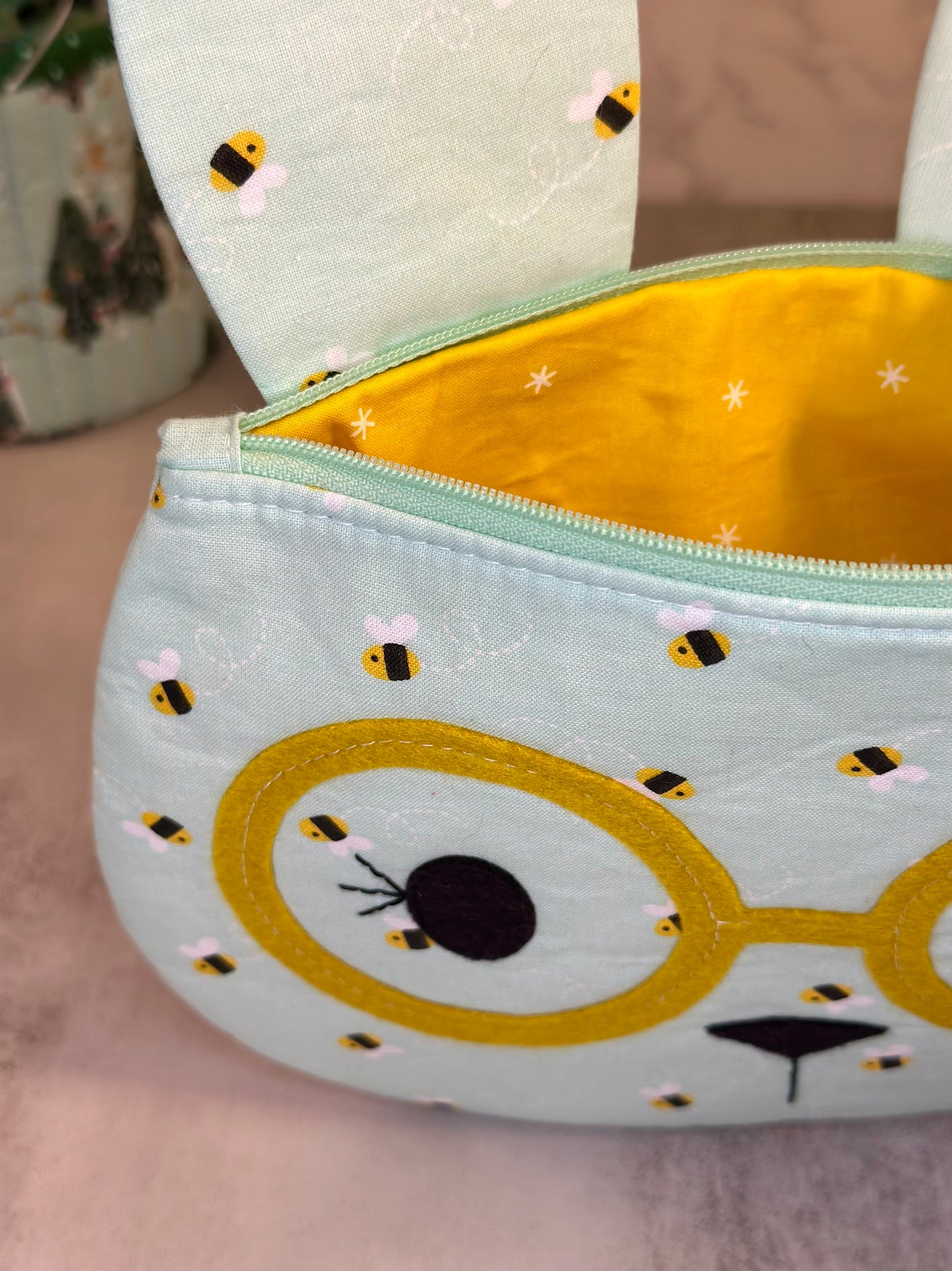 bunny zipper pouch - bees