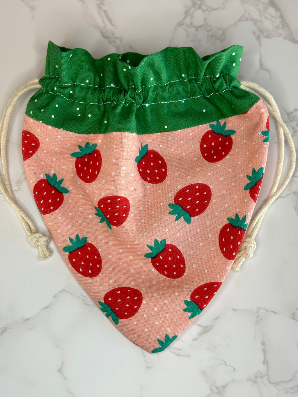 strawberry bag - strawberries (meta!)
