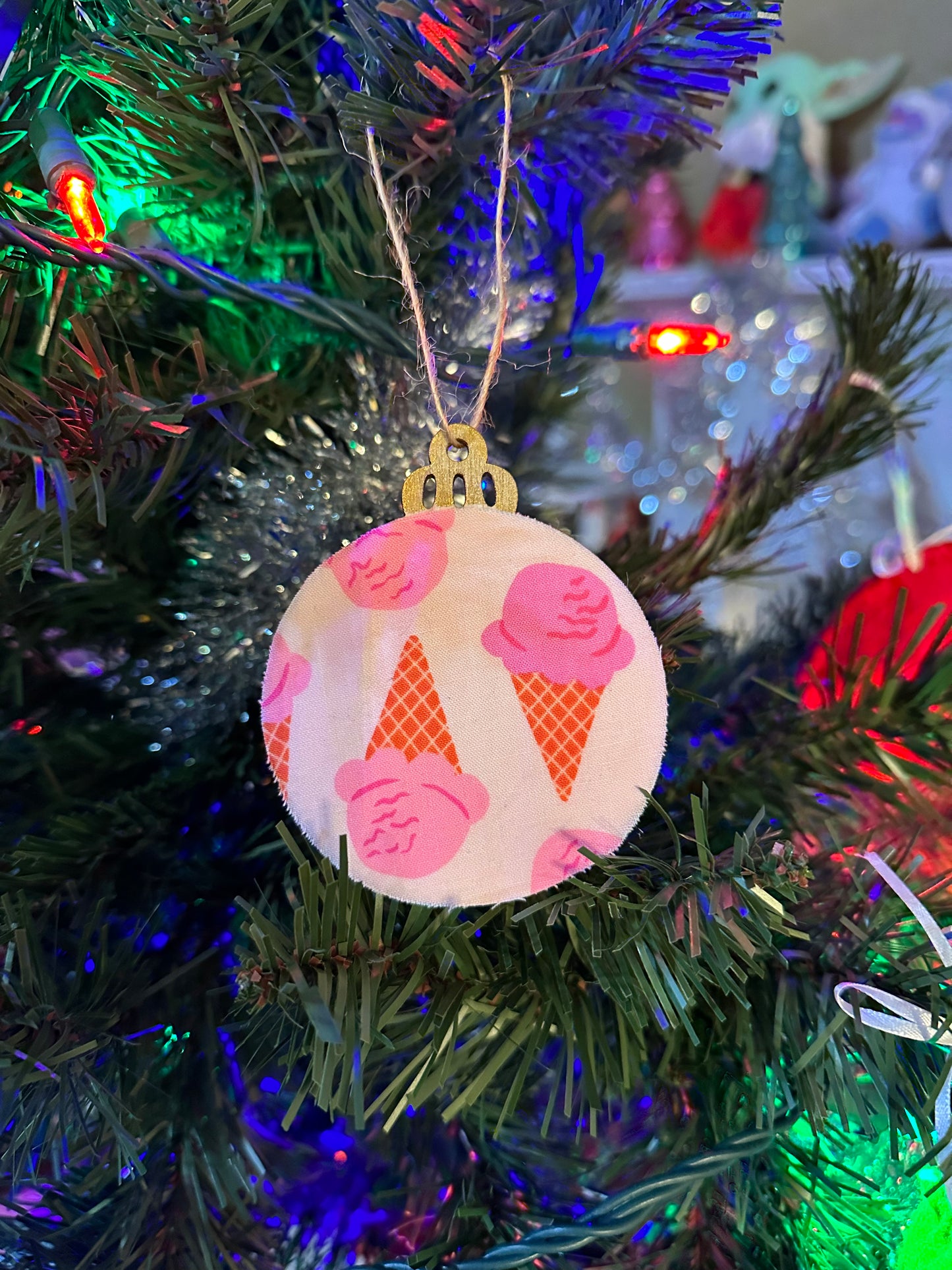 fabric ornament - ice cream on light pink