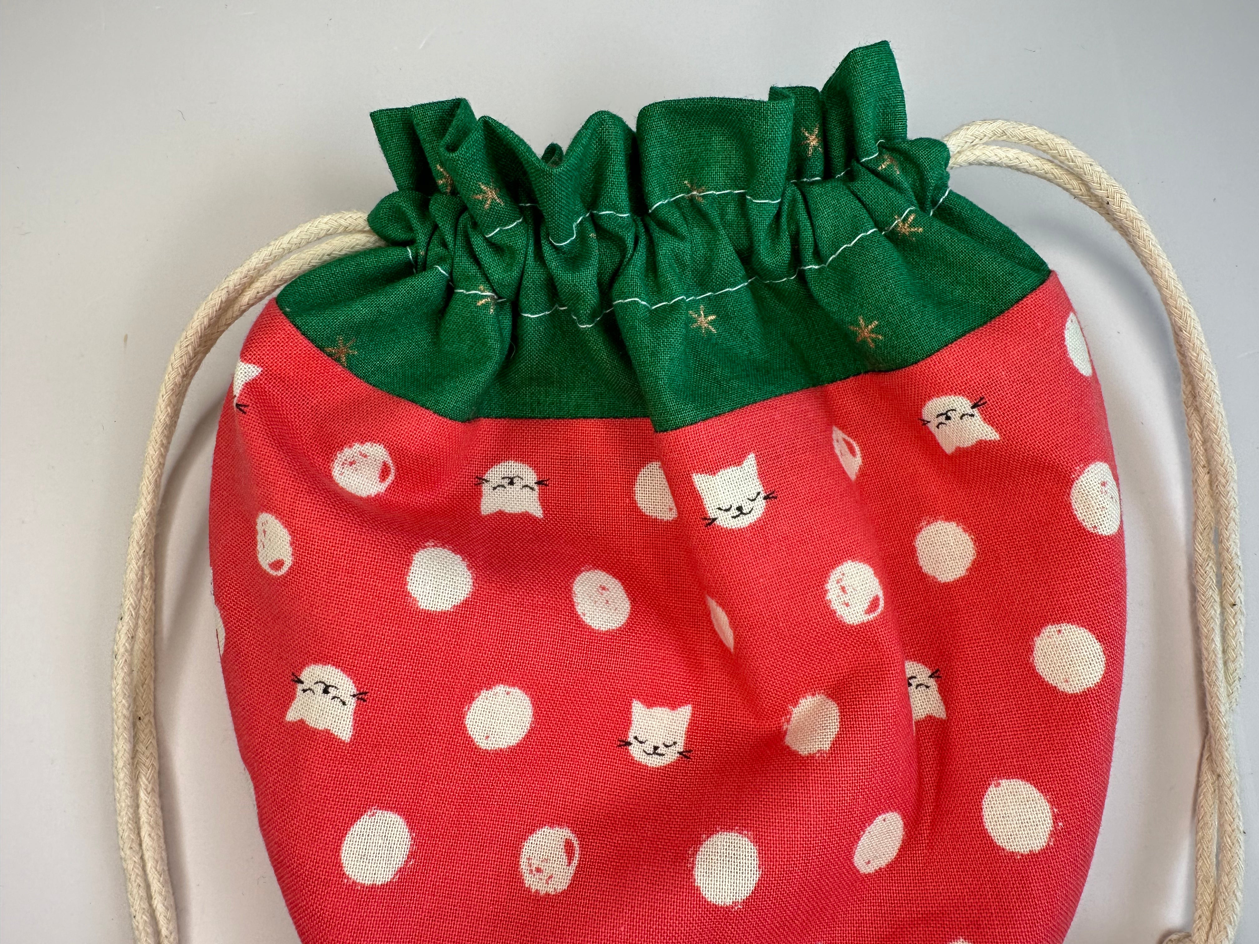 strawberry bag - cats
