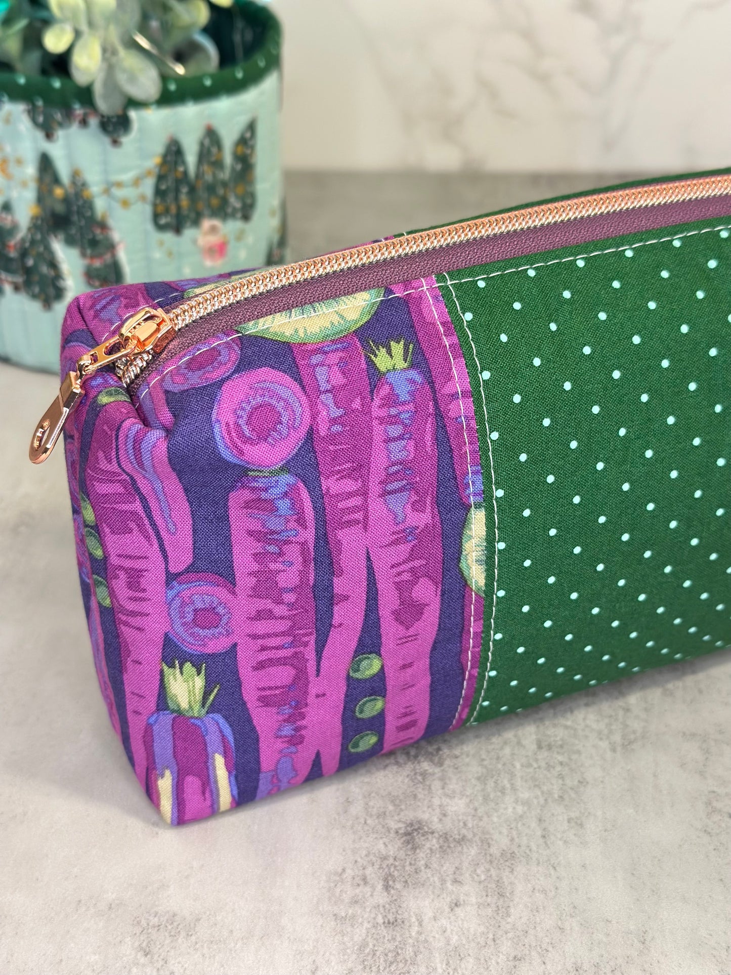 Boxy Pouch - Purple Carrots