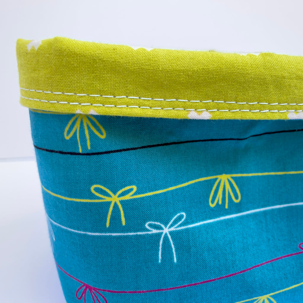 Small fabric basket / plant cozy - Bows