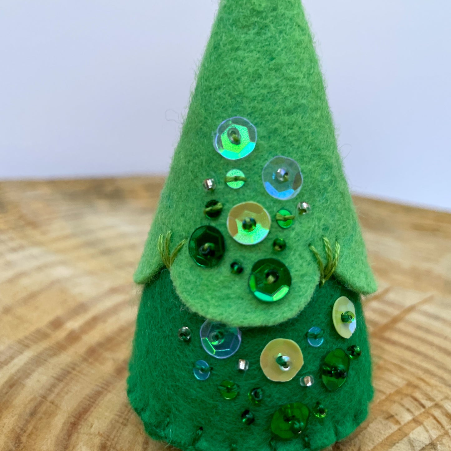 Green felt sparkle tree
