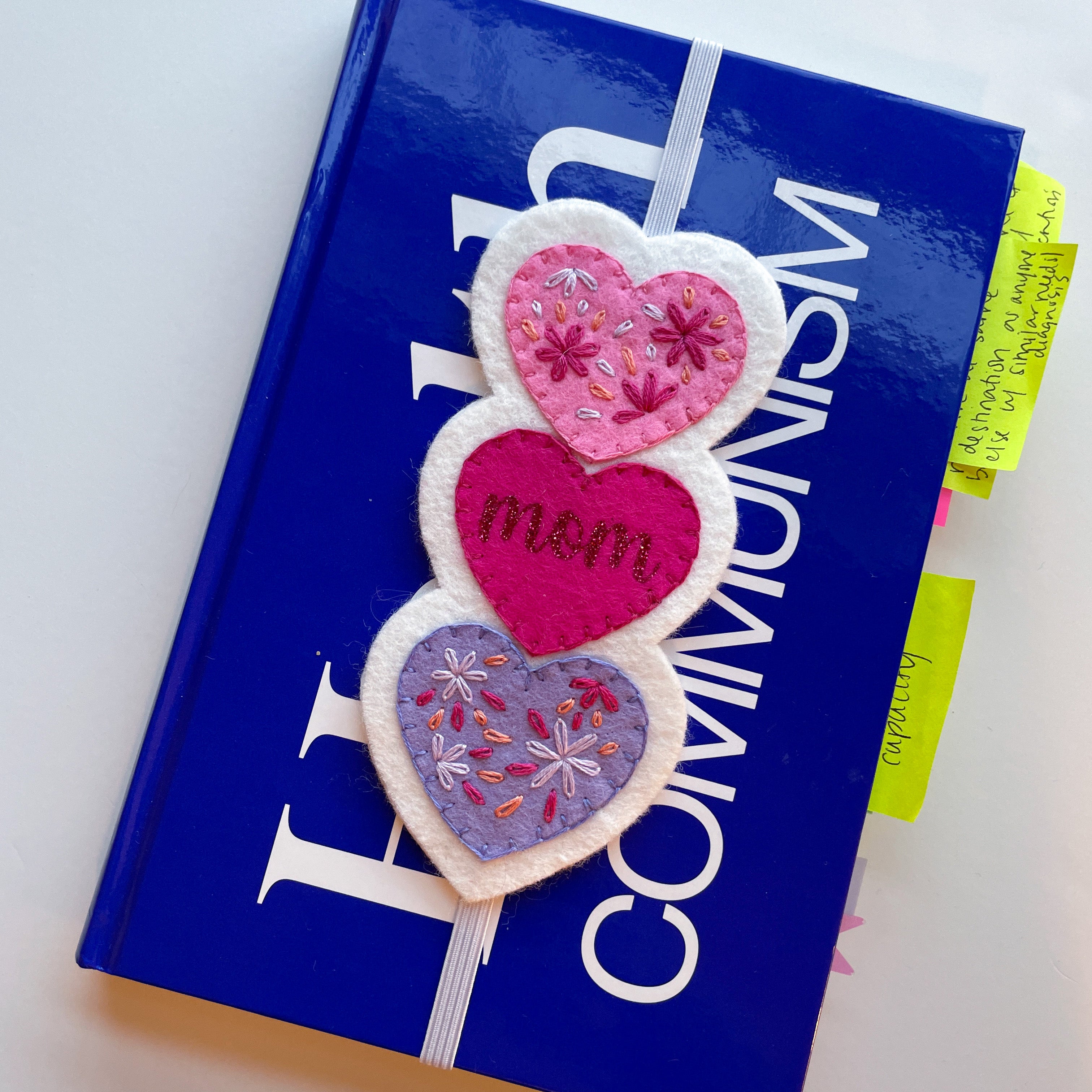 mom embroidered hearts elastic bookmark / planner band