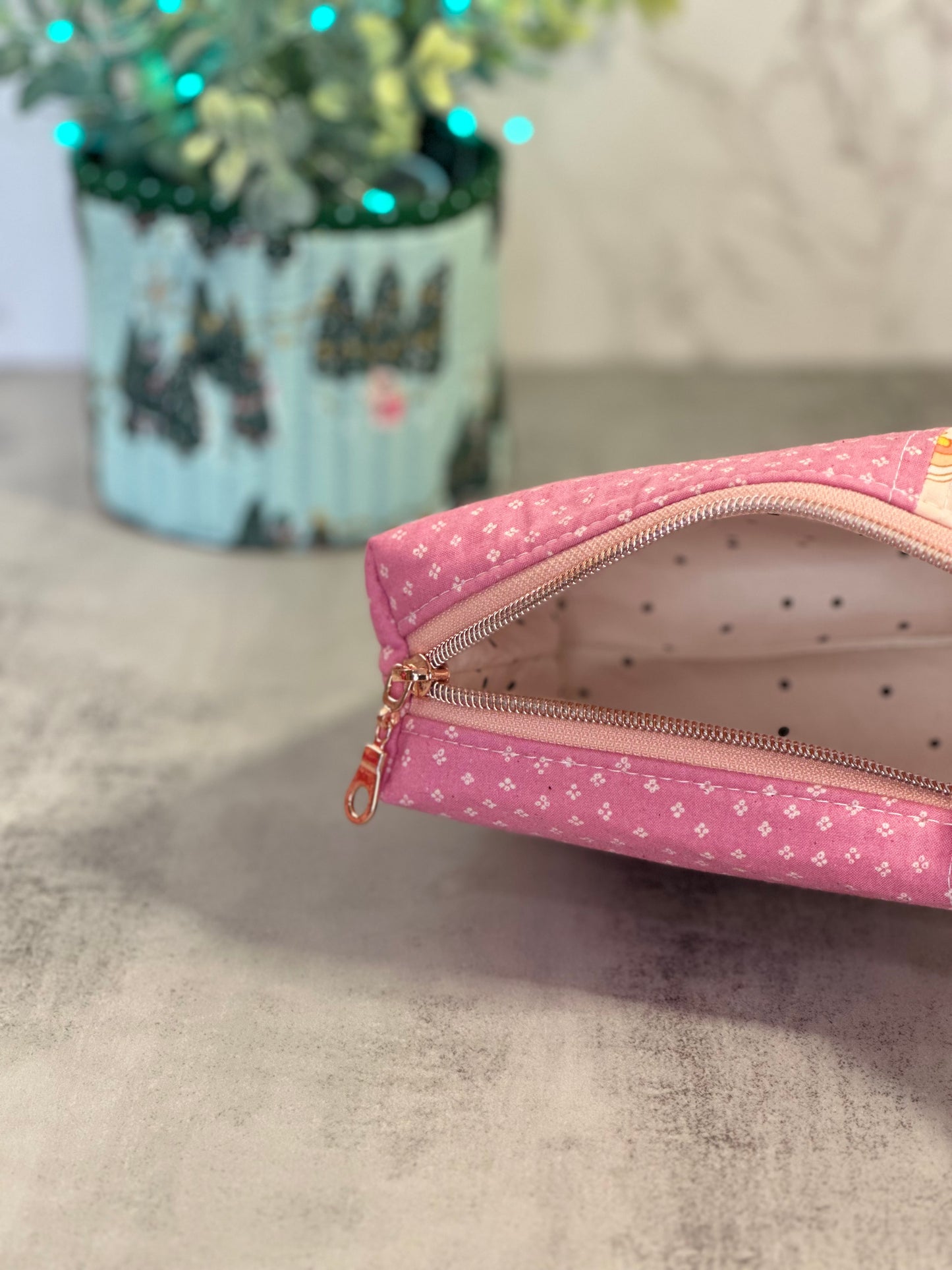 Boxy Pouch - Groovy Suns