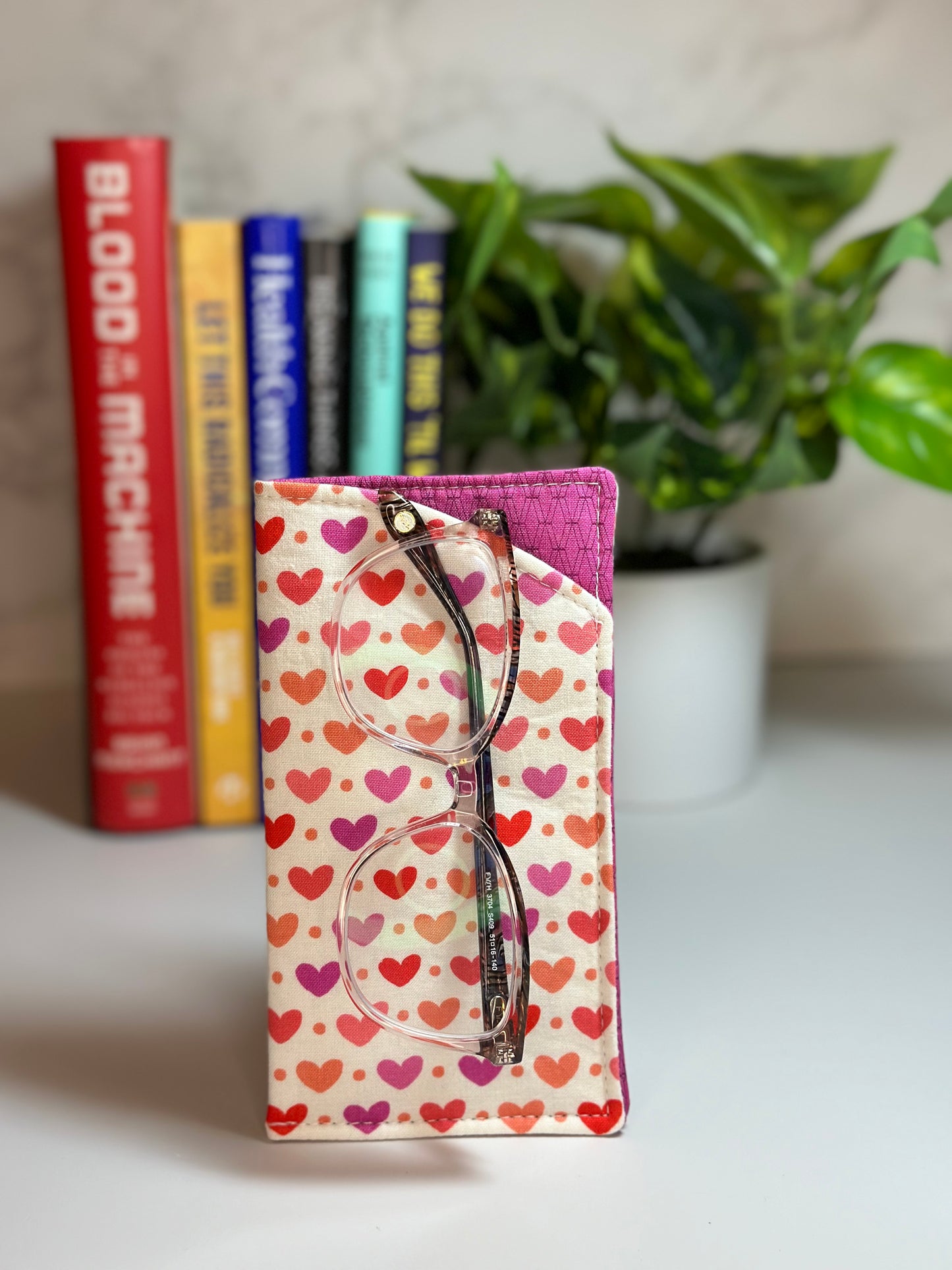 eyeglass case - hearts