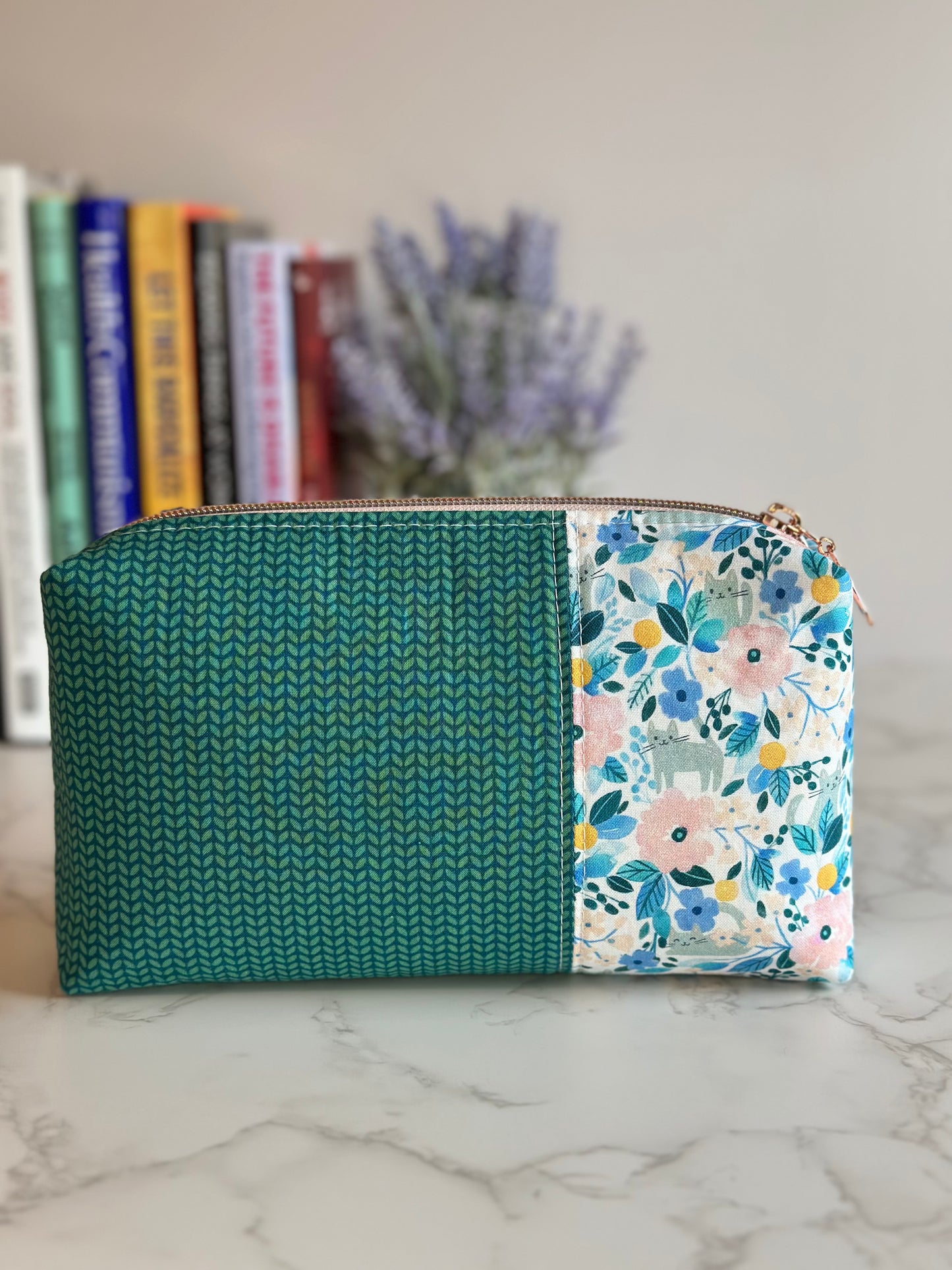 Boxy Pouch - Floral Kitties