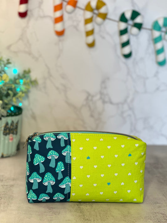Boxy Pouch - Mushrooms