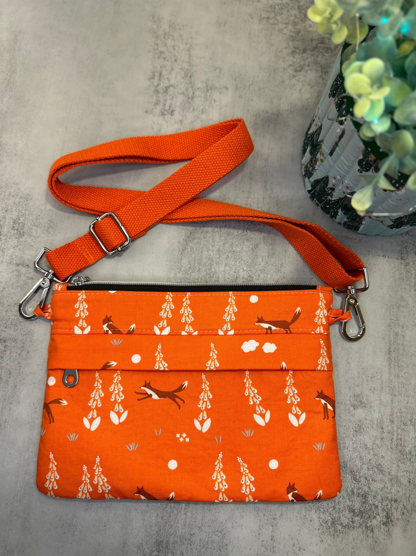 Ainsley Crossbody Bag