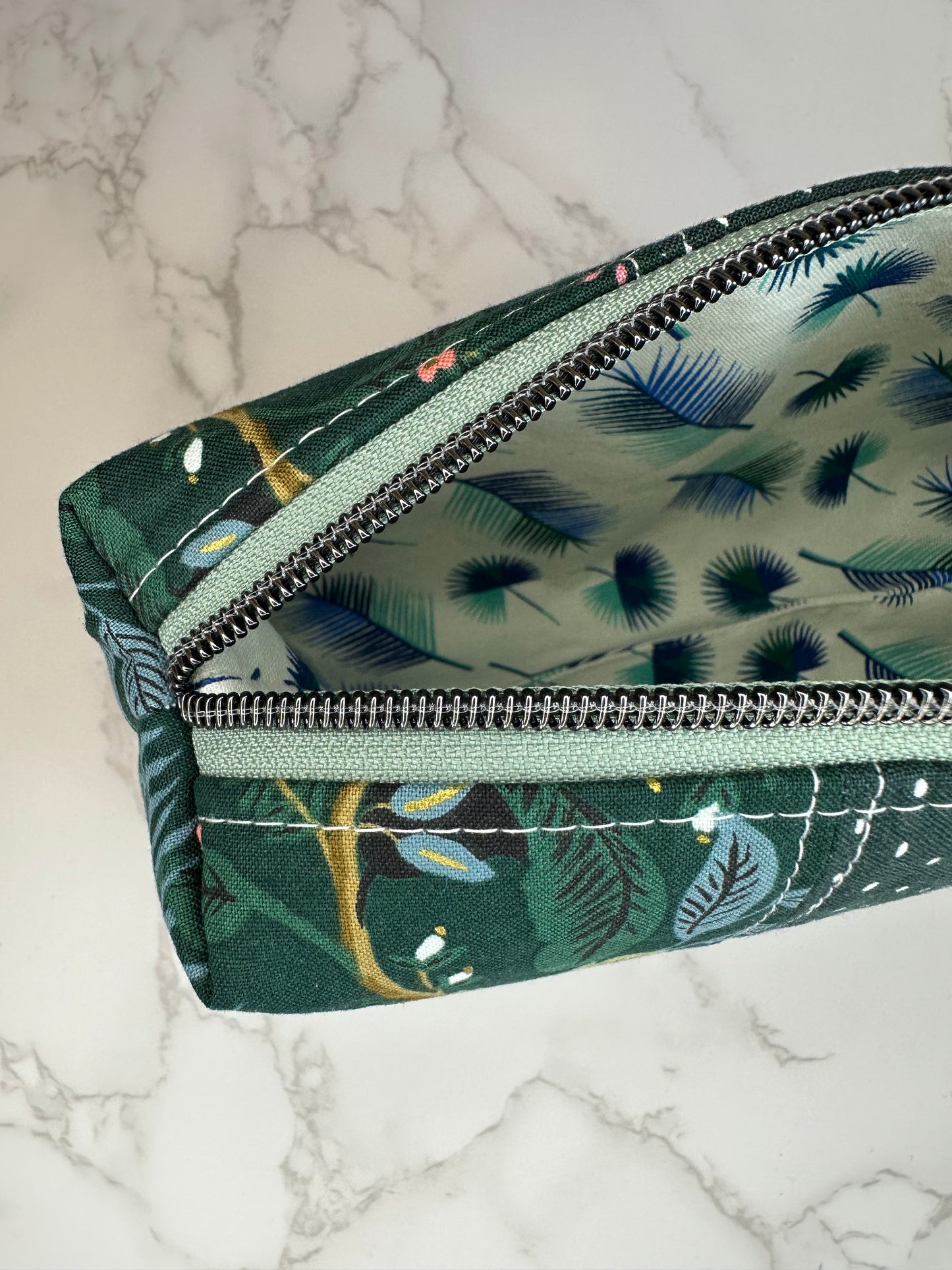 Boxy Pouch - Peacock