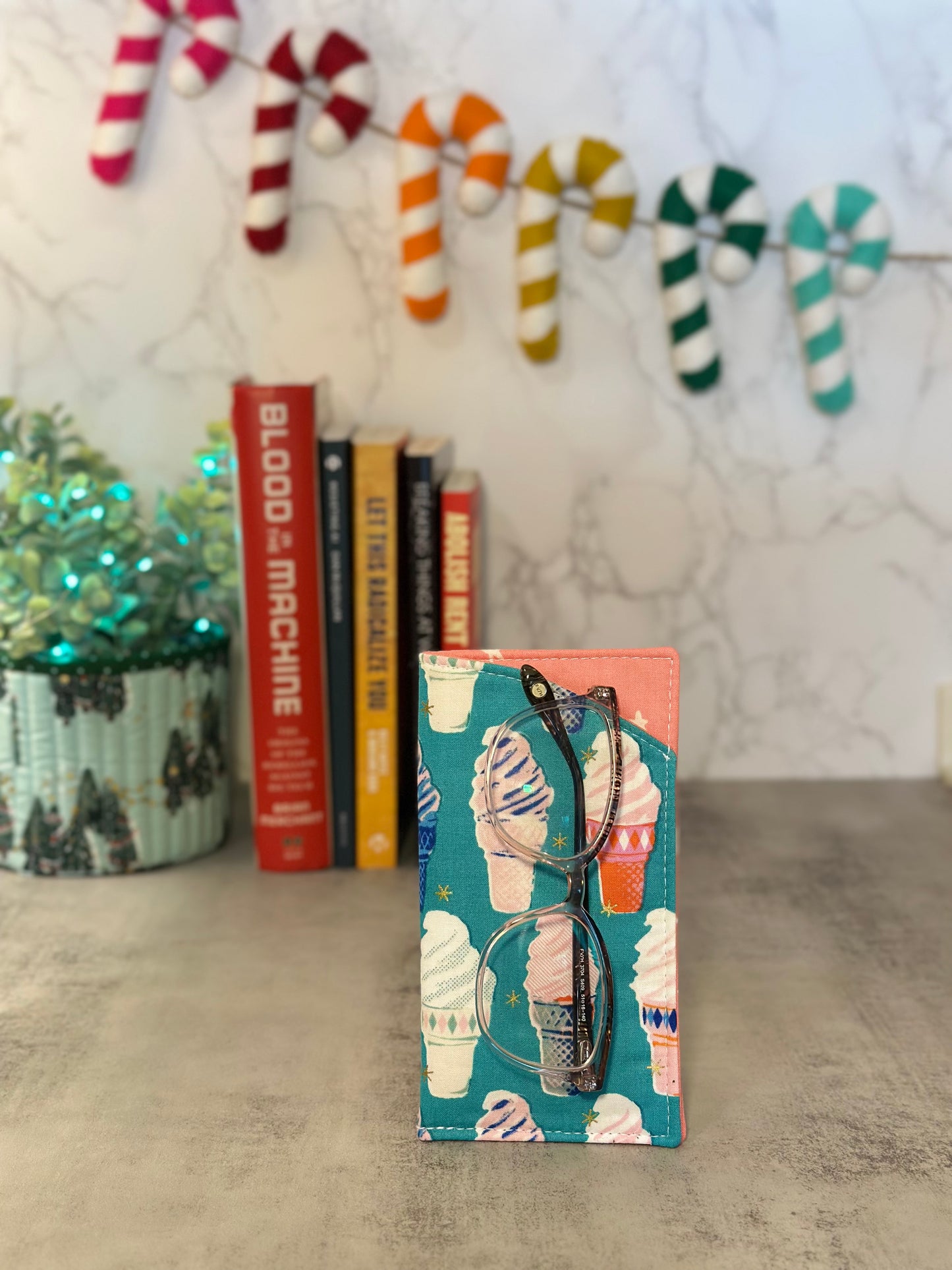 eyeglass case - ice creams