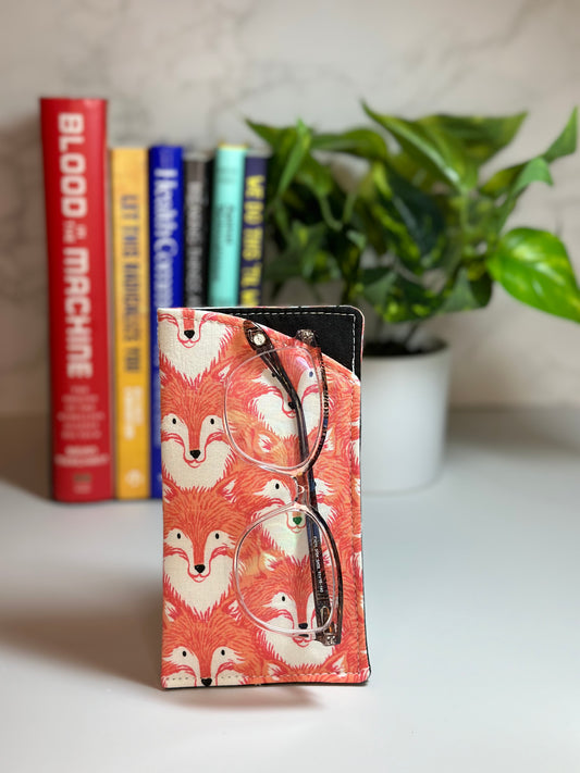 eyeglass case - foxes