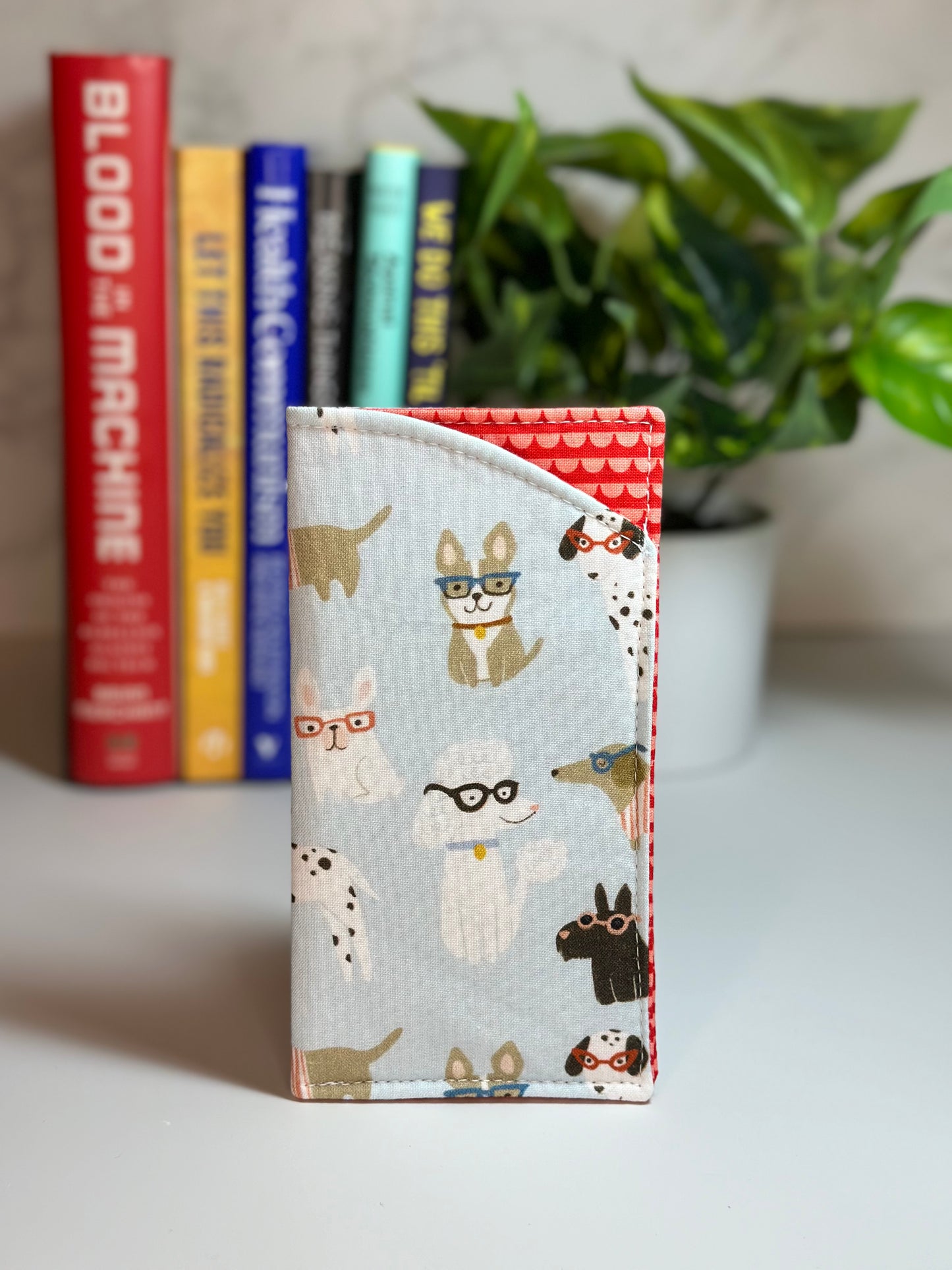 eyeglass case - dogs in glasses