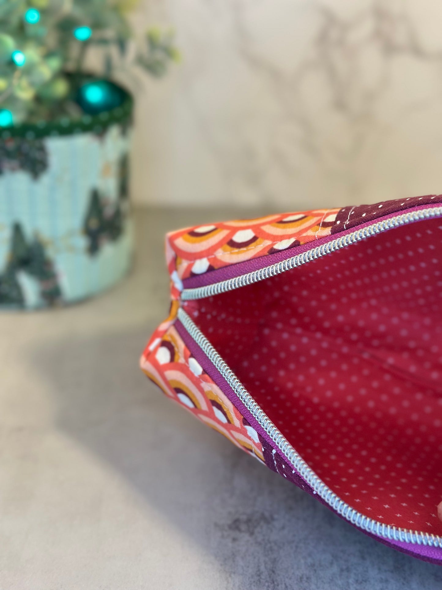 Boxy Pouch -Rainbows