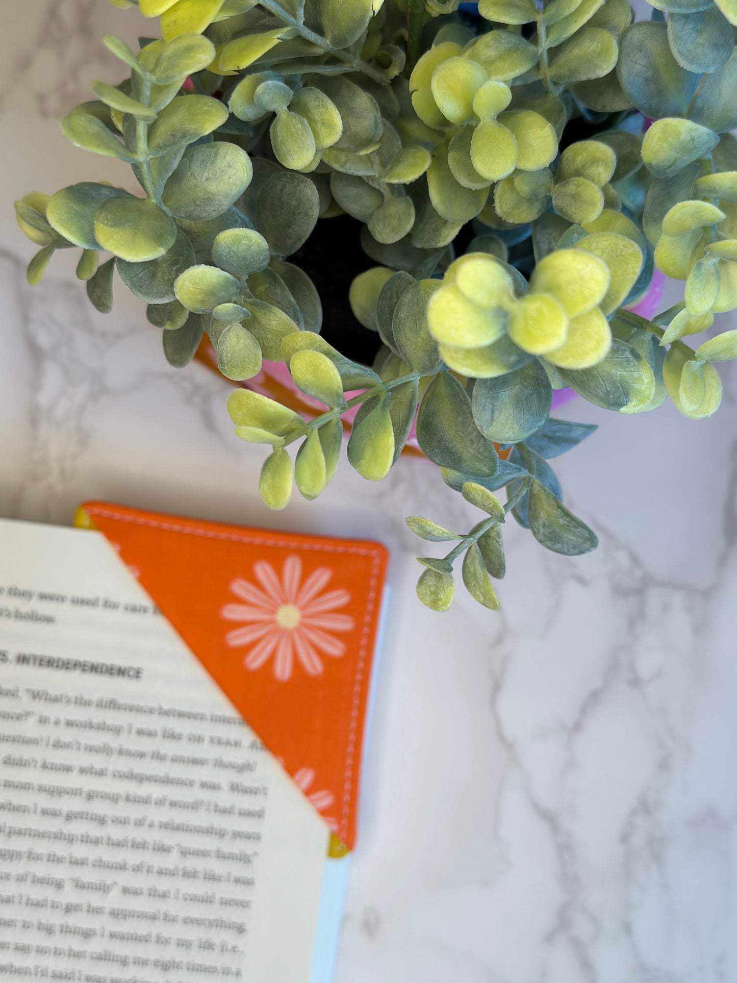 fabric corner bookmark - flowers on orange