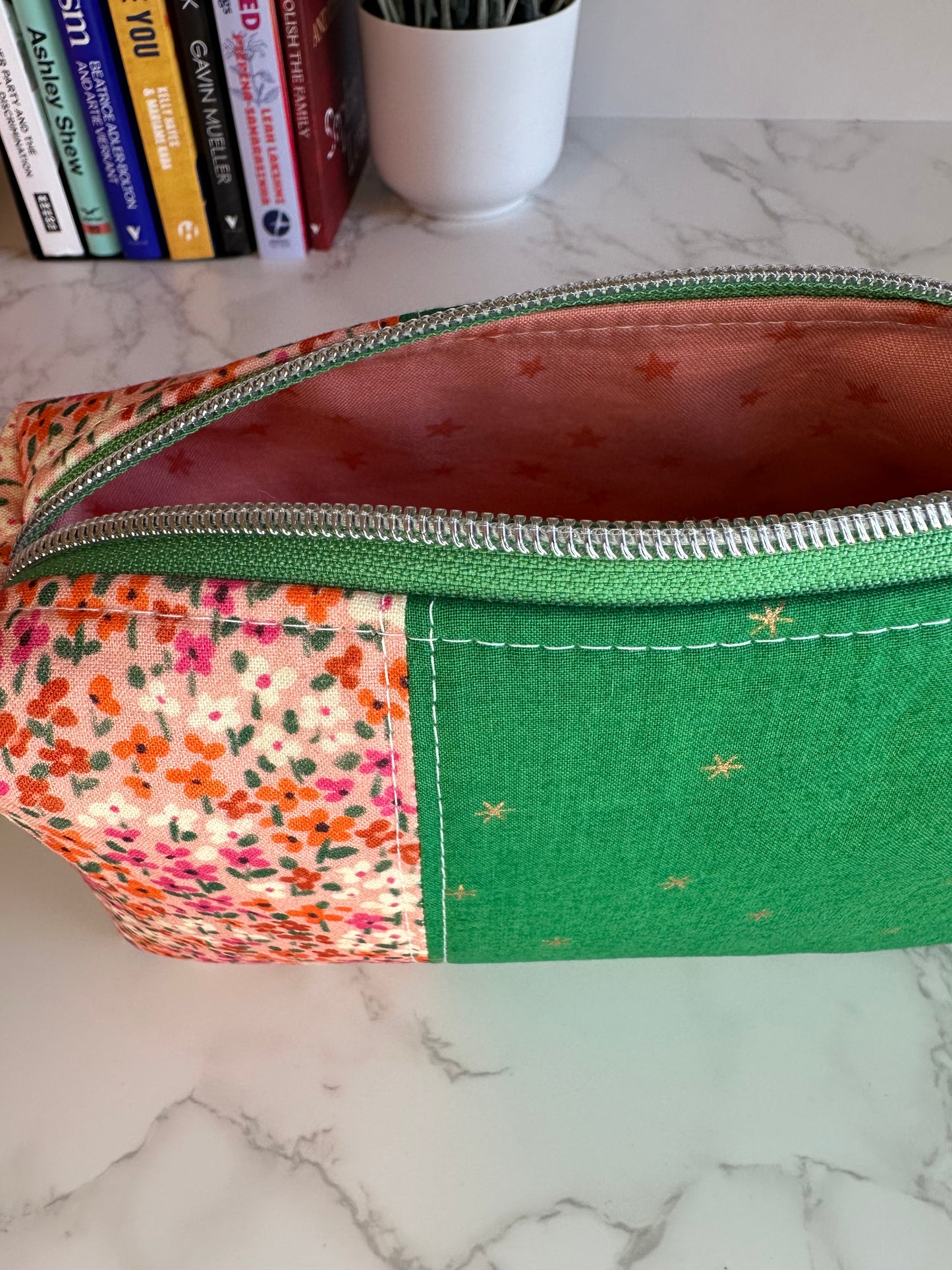 Boxy Pouch - Springy Florals