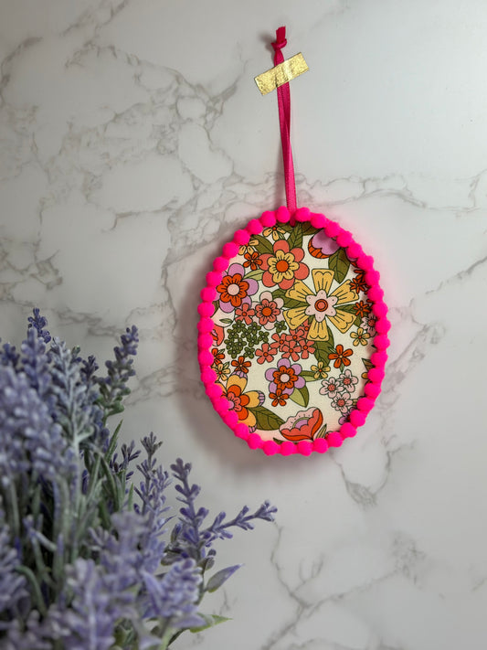 spring ornament - retro flowers