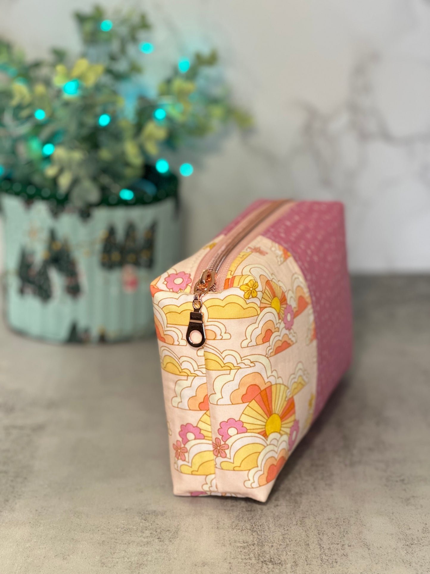 Boxy Pouch - Groovy Suns