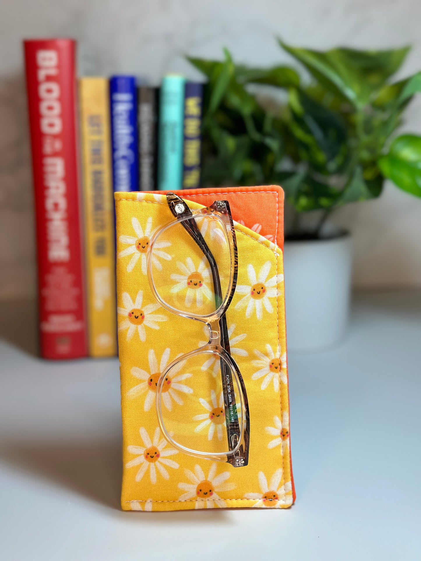 eyeglass case - flower faces