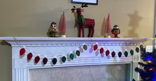 red & green christmas light garland