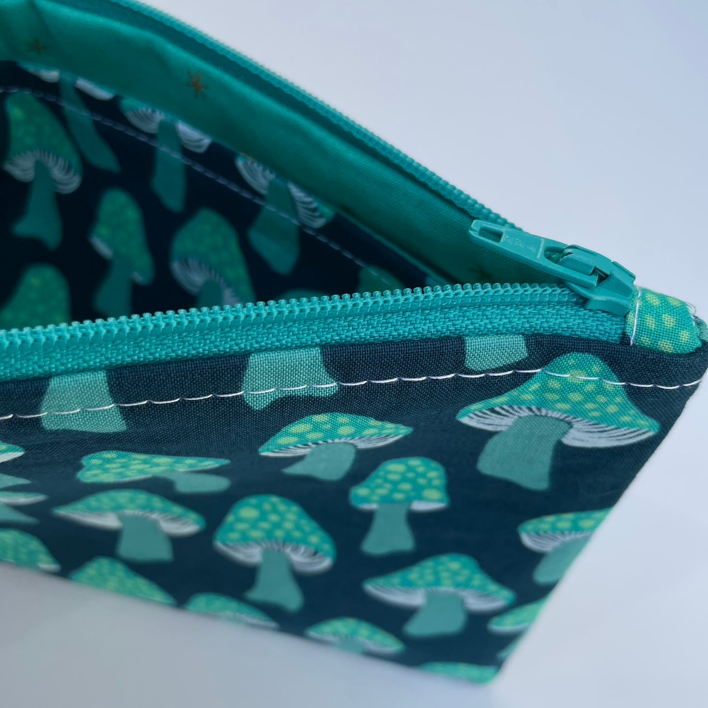 Wristlet - Mushrooms Blue