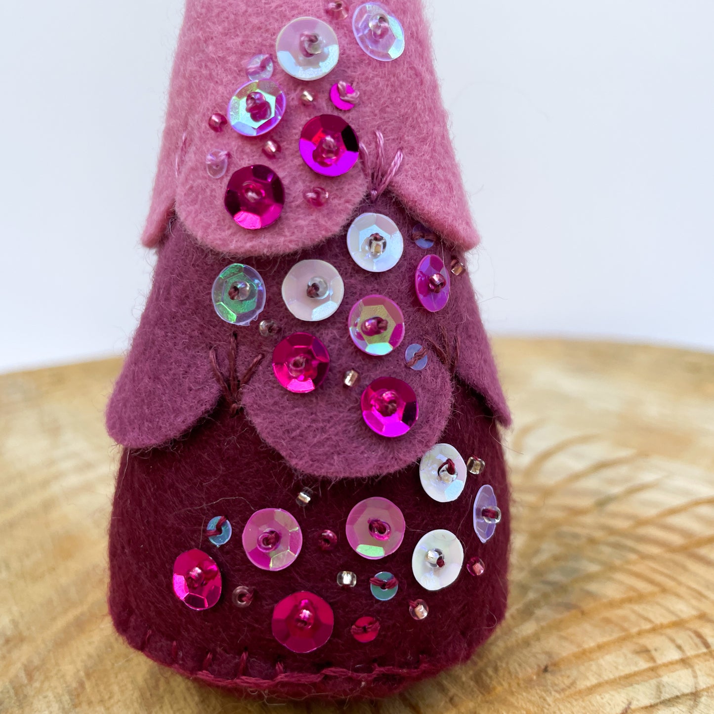 Multicolor felt sparkle tree