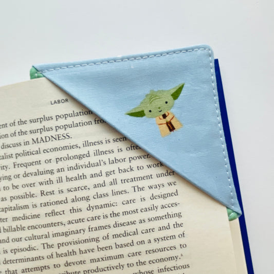 fabric corner bookmark - yoda