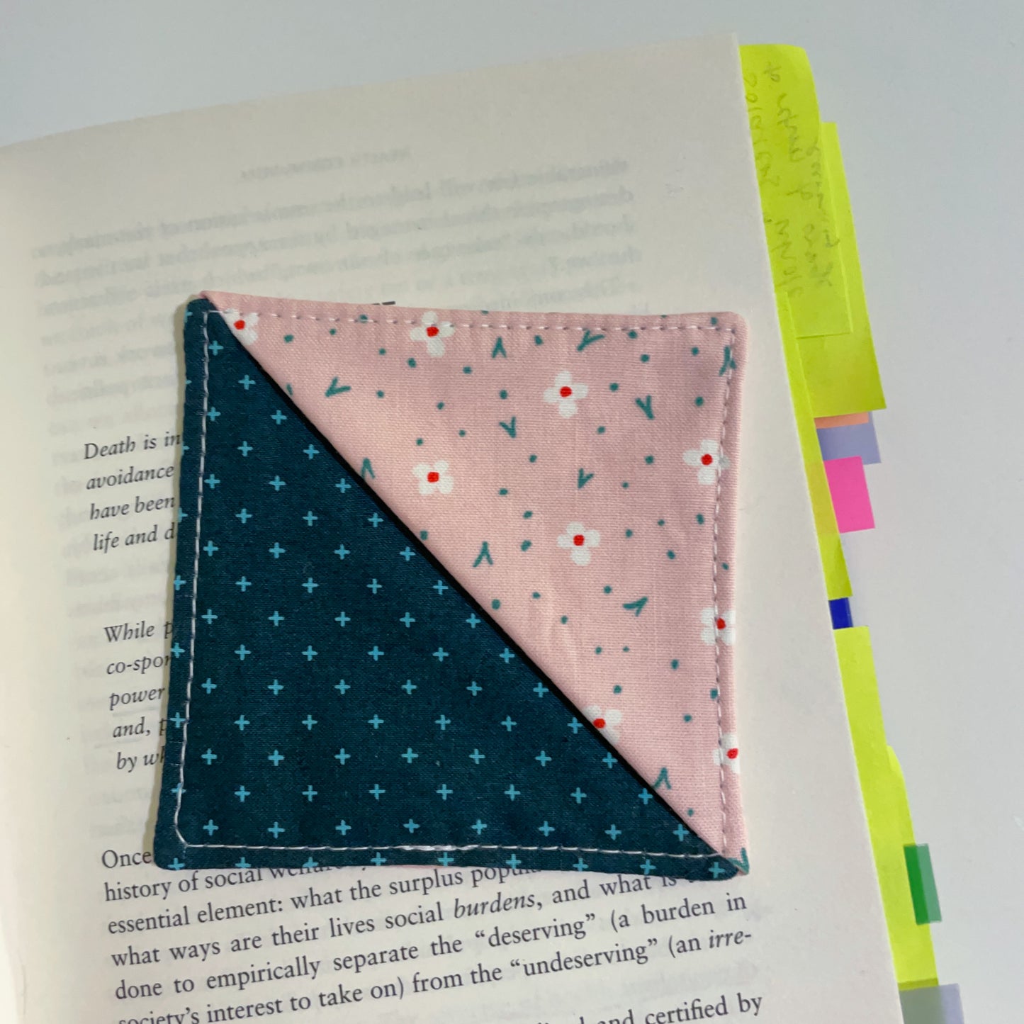 fabric corner bookmark - dainty flowers pink