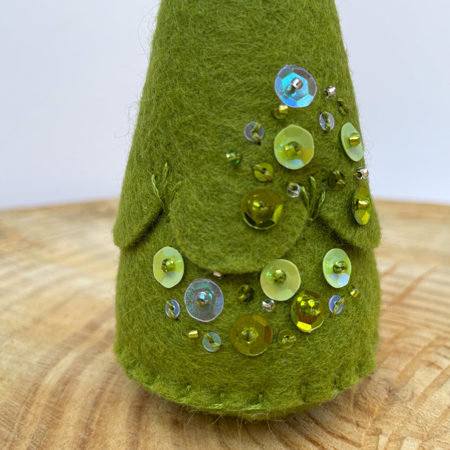 Green felt sparkle tree