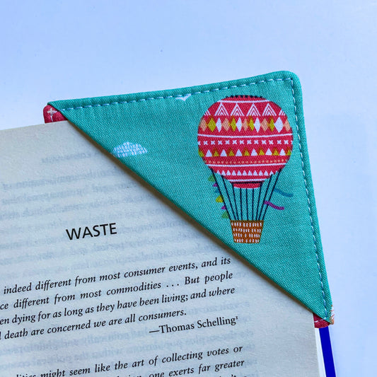 fabric corner bookmark - hot air balloon coral