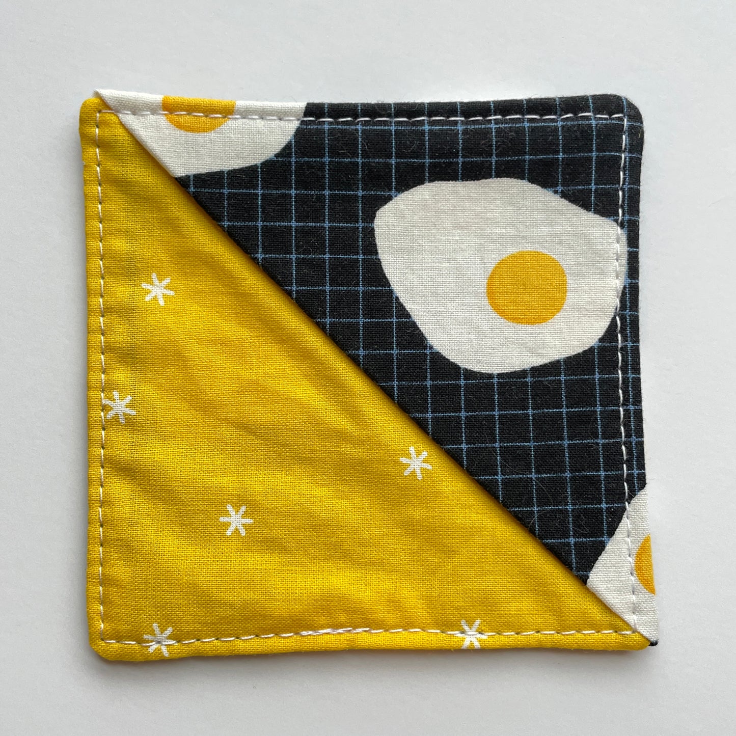 fabric corner bookmark - eggs