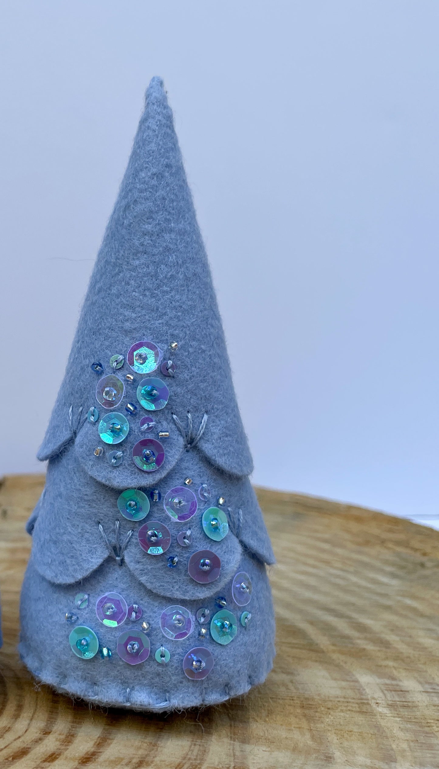 Sky felt sparkle tree