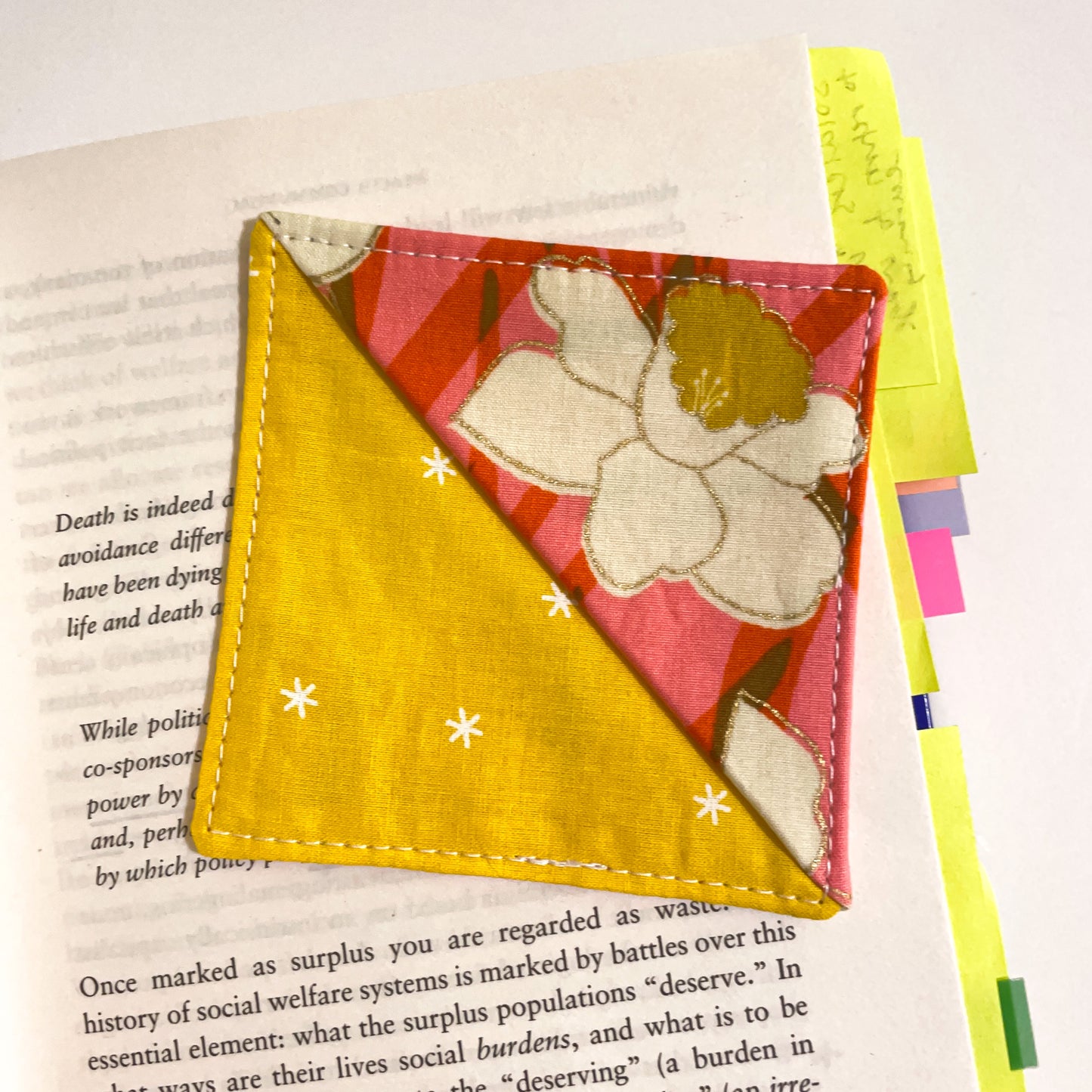 fabric corner bookmark - daffodil