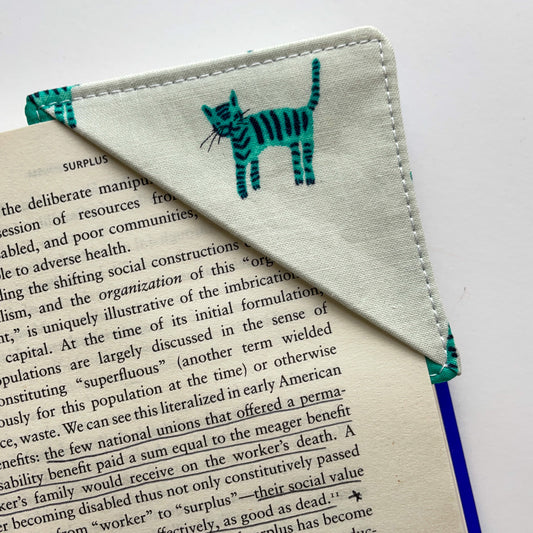 fabric corner bookmark - tiger cat