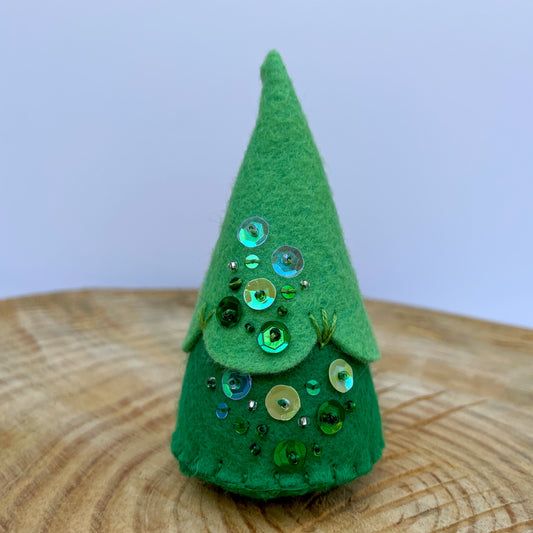 Green felt sparkle tree