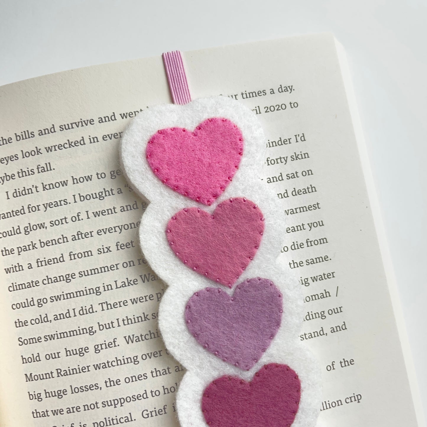 hearts felt elastic bookmark / planner band