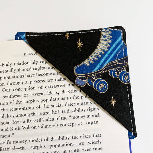 fabric corner bookmark - roller skate